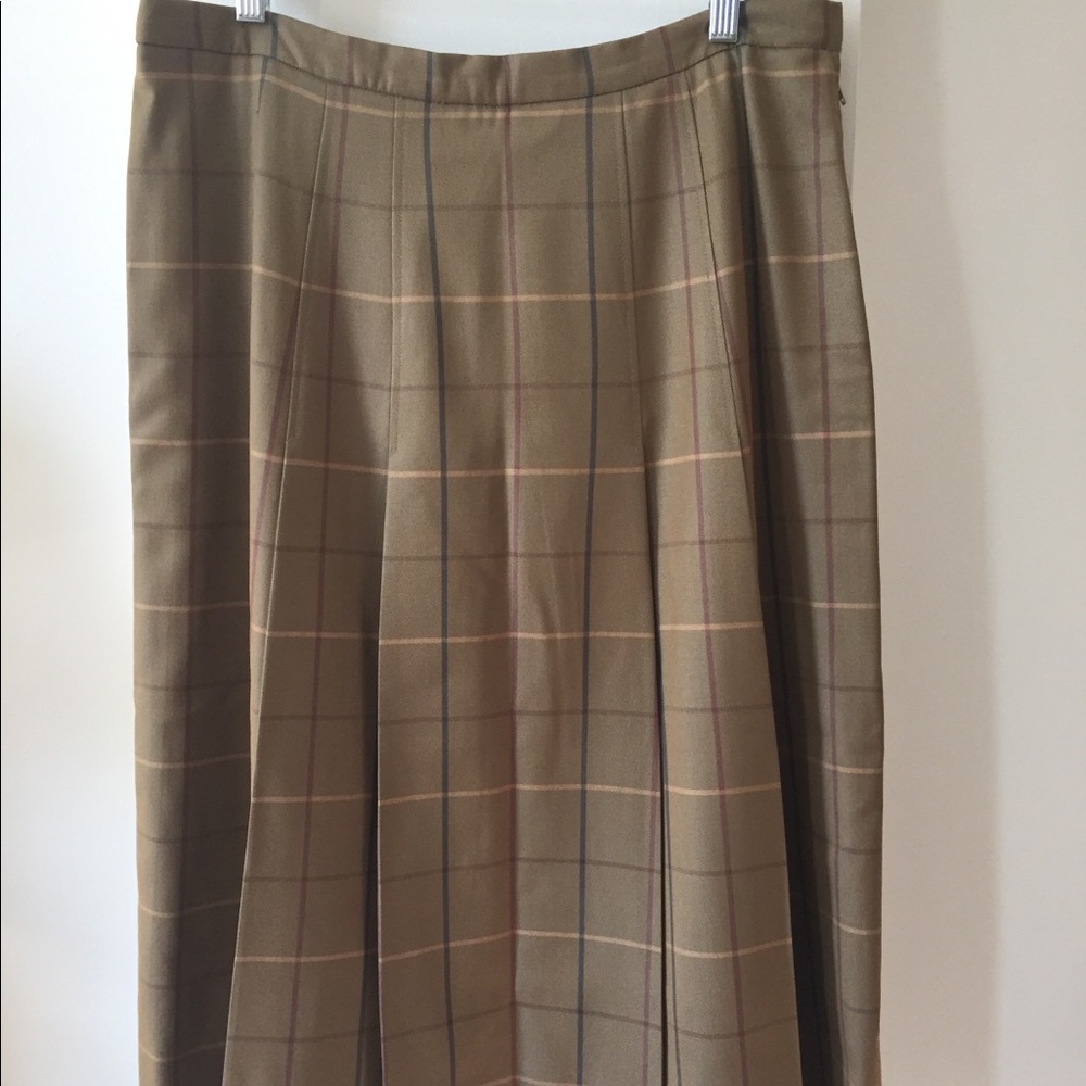 SOLD-Vintage 1980s Pleated Burberry Skirt